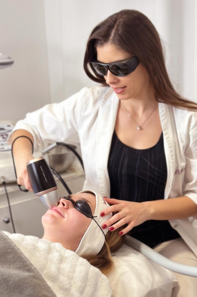 Diodni laser za uklanjanje dlaka nadusnica